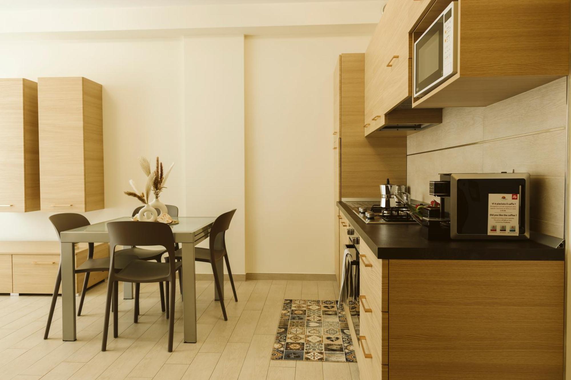 Aparthotel Residenze Roscioli Roseto Degli Abruzzi Exterior foto