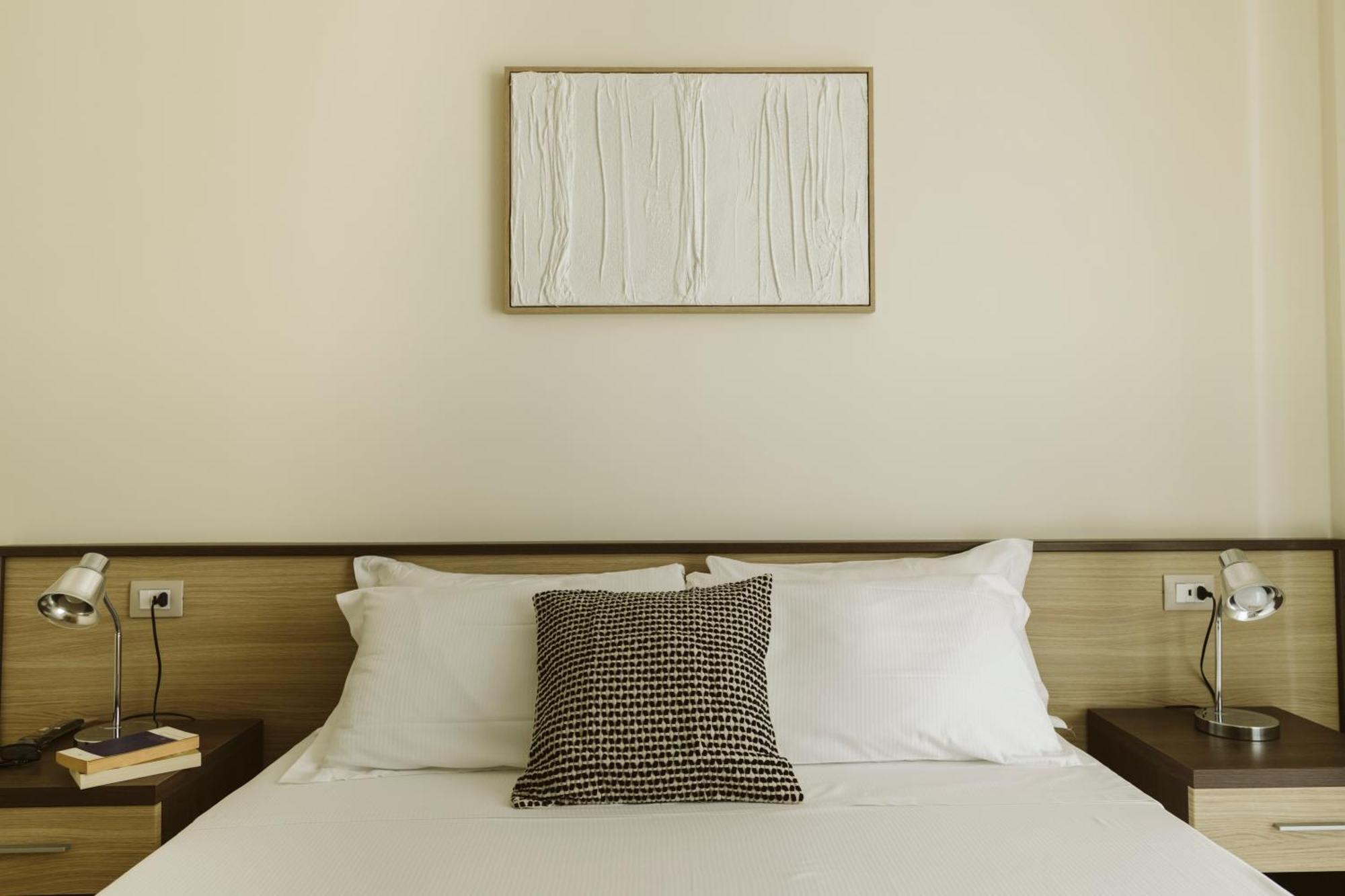 Aparthotel Residenze Roscioli Roseto Degli Abruzzi Exterior foto