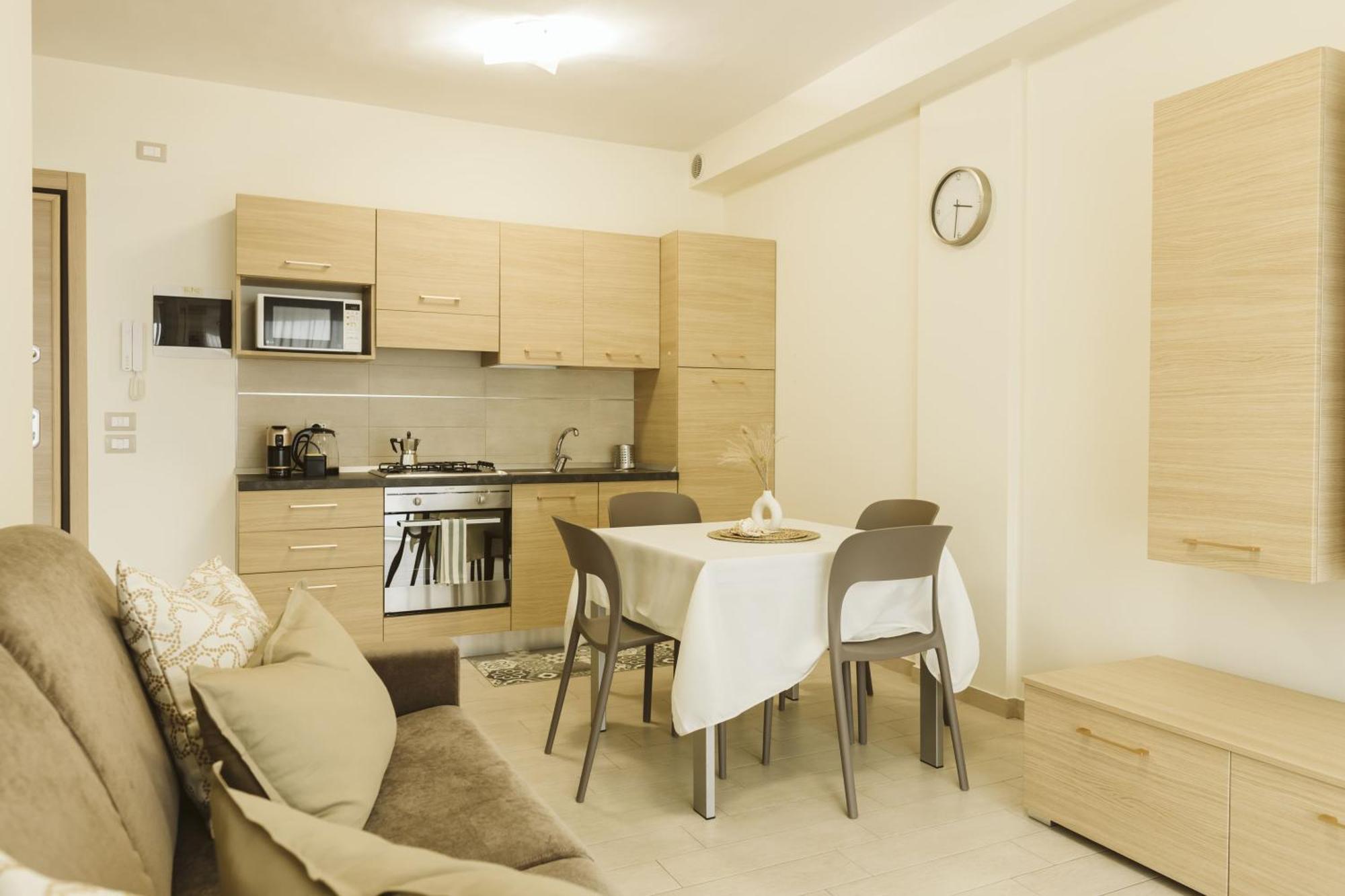 Aparthotel Residenze Roscioli Roseto Degli Abruzzi Exterior foto