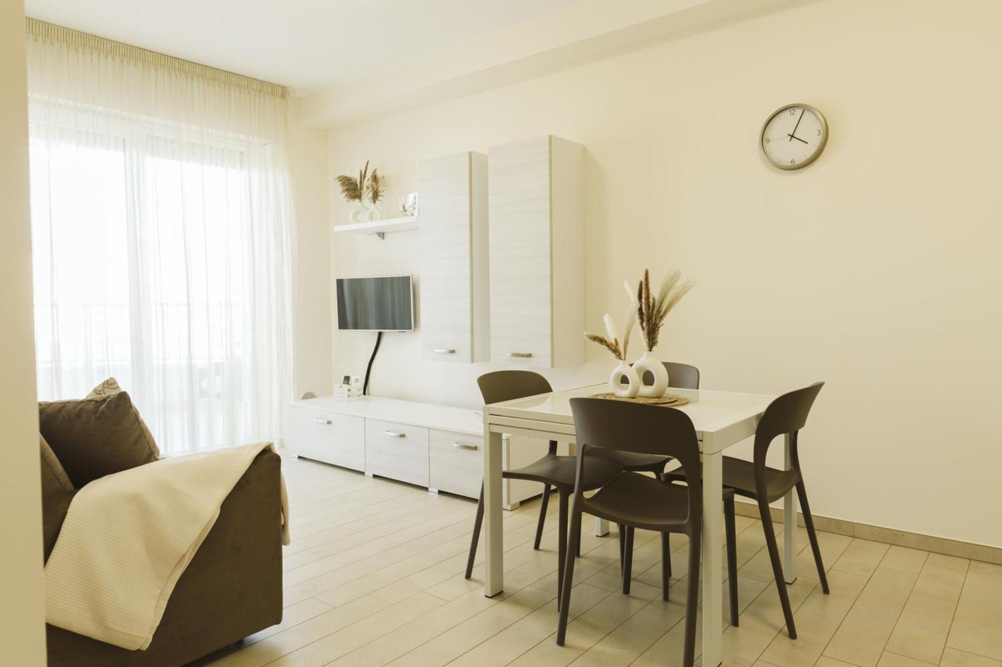 Aparthotel Residenze Roscioli Roseto Degli Abruzzi Exterior foto